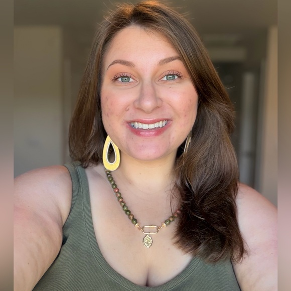 queenhullabaloo